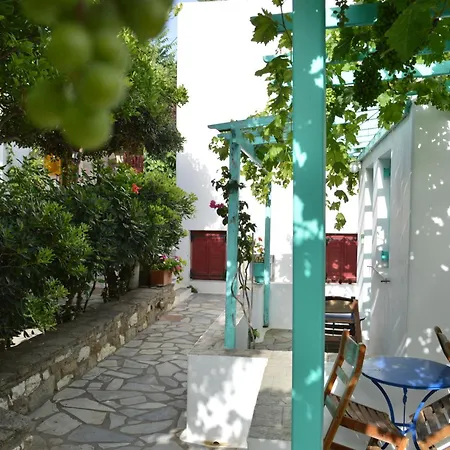 Ξενοδοχείο με διαμερίσματα Aegean Village 2*