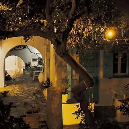 爱琴海村酒店 2*