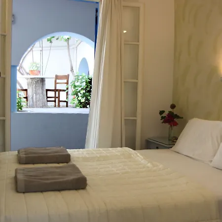 Ξενοδοχείο με διαμερίσματα Aegean Village 2*