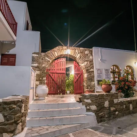 Ξενοδοχείο με διαμερίσματα Aegean Village 2*