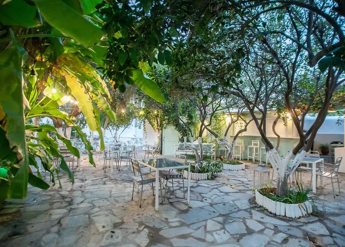 公寓式酒店 爱琴海村酒店 2*