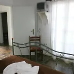 Ξενοδοχείο με διαμερίσματα Aegean Village 2*
