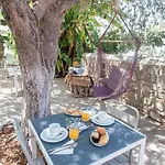 Aegean Village 2* פארוס