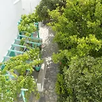 מלון דירות Aegean Village 2*