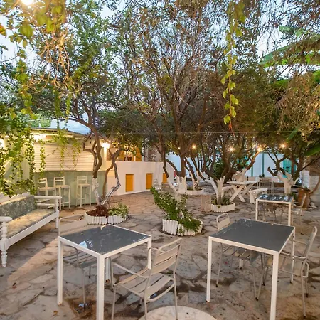 Ξενοδοχείο με διαμερίσματα Aegean Village