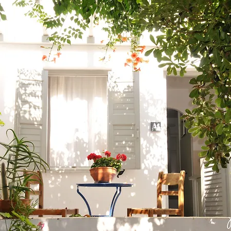 爱琴海村酒店 公寓式酒店 Páros