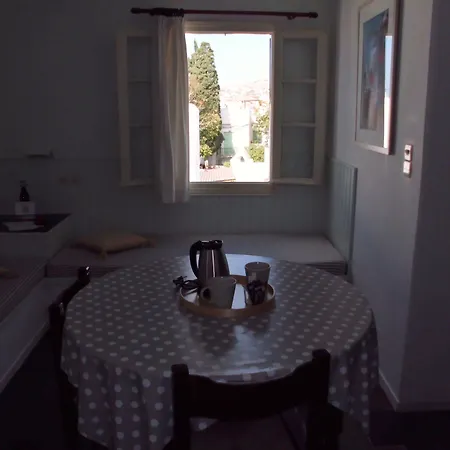 Ξενοδοχείο με διαμερίσματα Aegean Village Πάρος